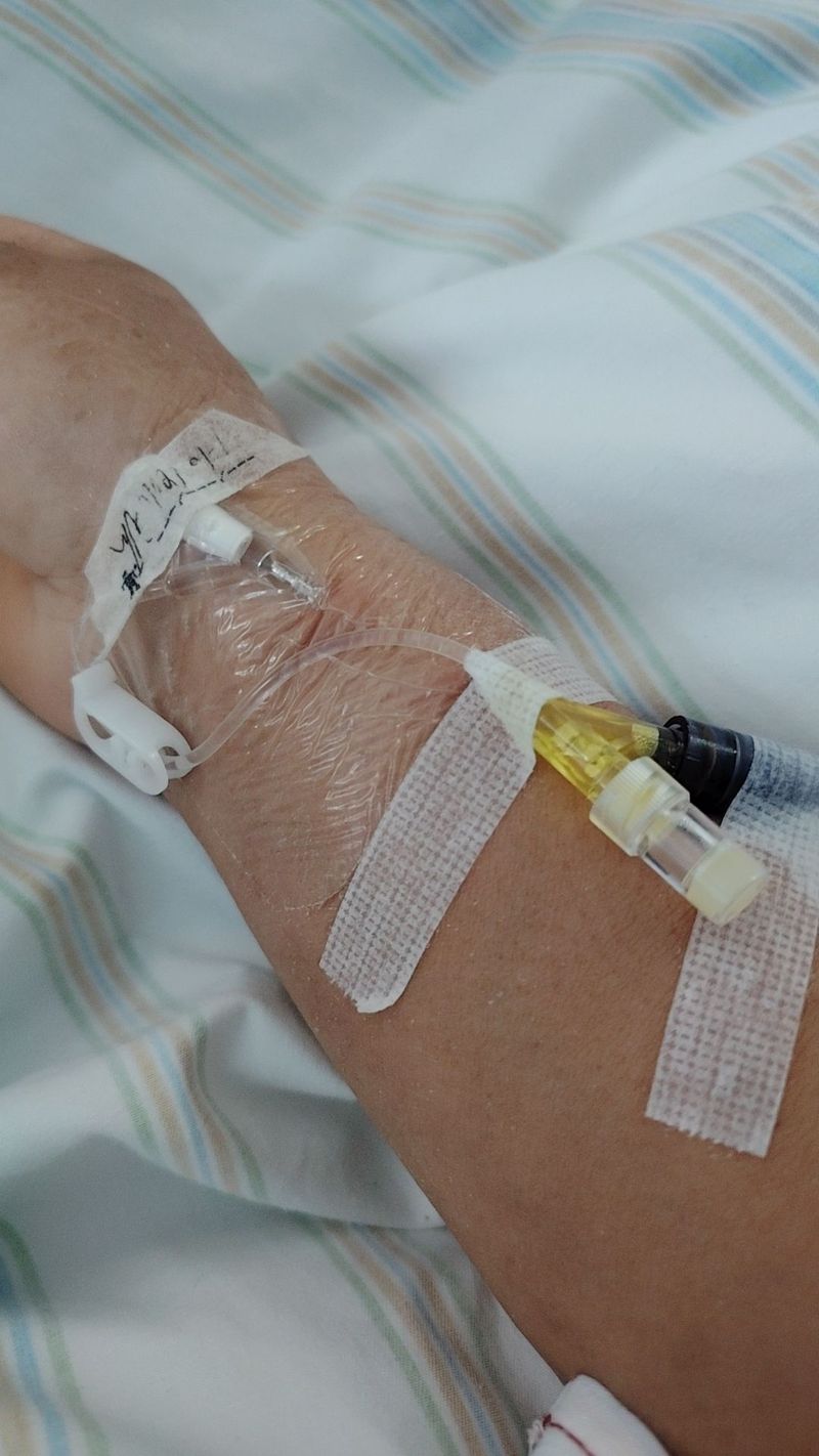 145人被注射器刺伤,一节输液管有多长?