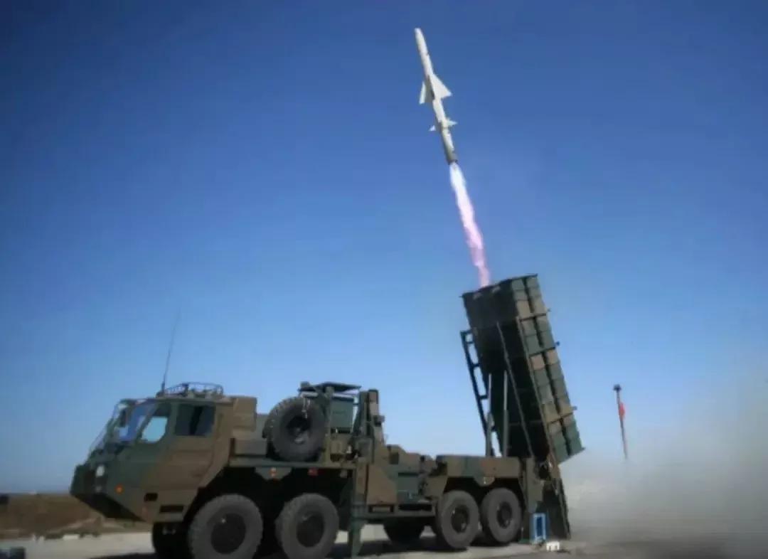 日本首试射远程导弹,日本不甘专守防卫,无视《和平宪法》欲购远程导弹,野心能否得逞? 日本首试射远程导弹,日本不甘专守防卫,无视《和平宪法》欲购远程导弹,野心能否得逞?