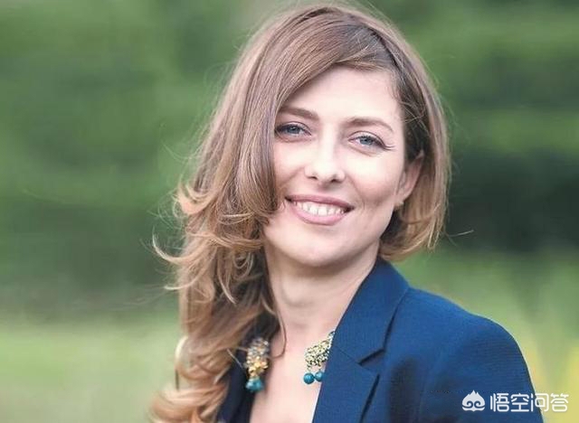 中国记者在俄遭袭击,中国记者在俄遭袭击视频