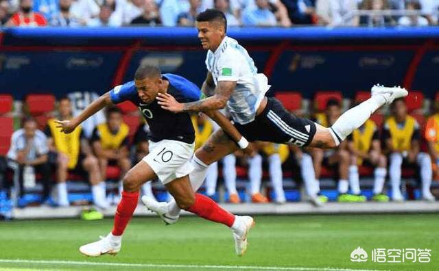 法国飞机坠毁致3死,精纯法国三肽是什么？