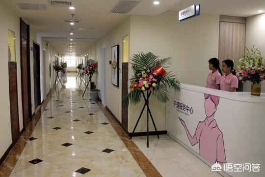 婴儿遭月嫂暴力喂奶,月嫂为什么让掐点给孩子吃奶？