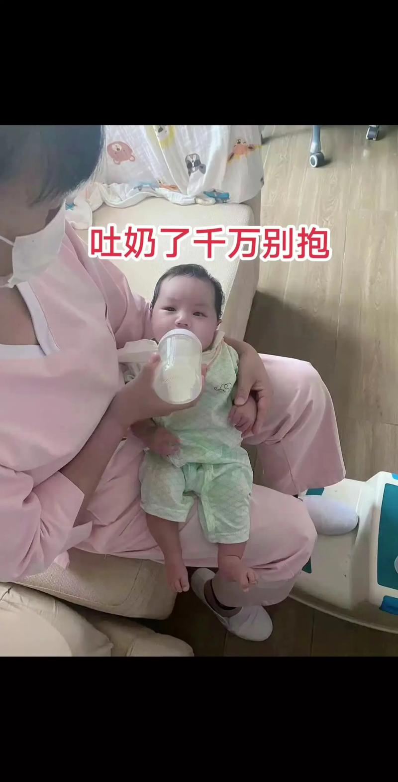 婴儿遭月嫂暴力喂奶,月嫂给孩子喂奶太快导致孩子吐奶?