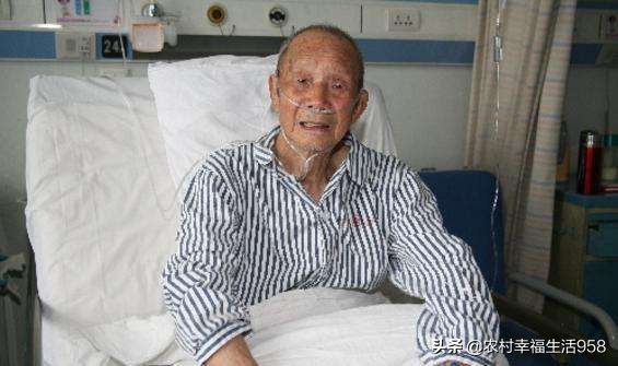 父亲女儿均患癌,父亲患癌子女要不要辞职? 父亲女儿均患癌,父亲患癌子女要不要辞职?