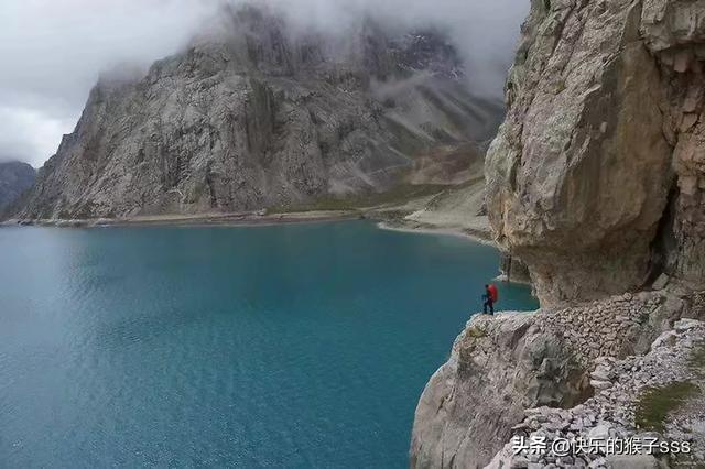 徒步掉队迷路后身亡,户外徒步旅行不小心掉队了如何应对？