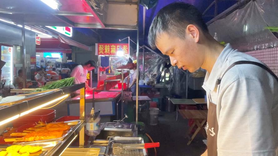 酒店摆摊日入3万,酒店摆摊日入3万违法吗