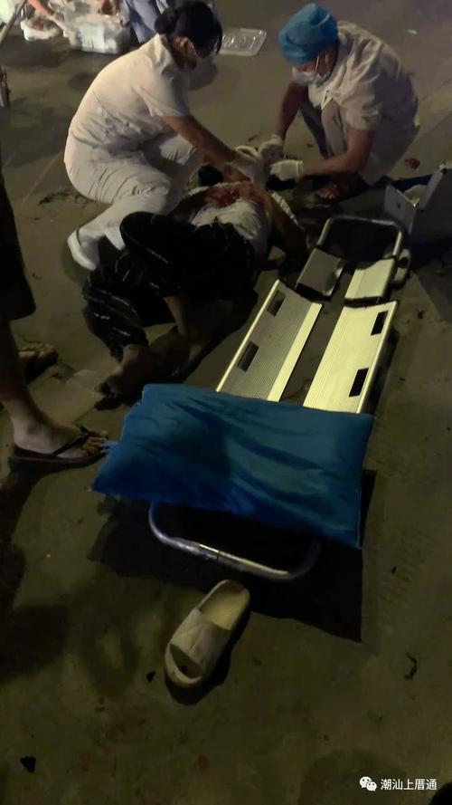 杭州南站有人坠楼,杭州仙林大厦男子坠楼,已送往医院急救, 你怎么看?