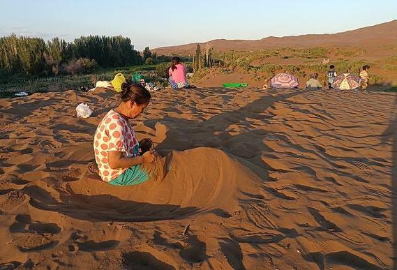 吐鲁番沙疗养生走红,吐鲁番沙疗养生走红路线图