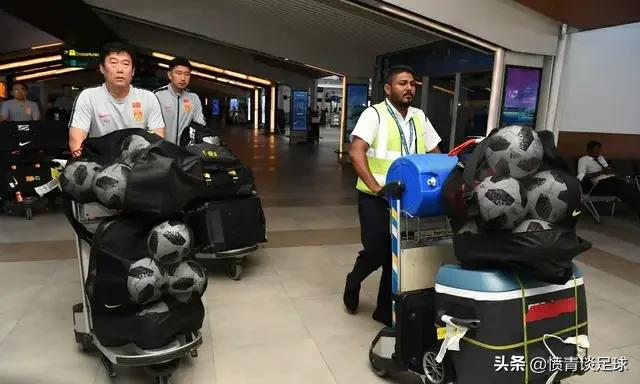 国足回应带较多行李,关于国足带3吨行李出去打比赛，你们觉得有这个必要吗？