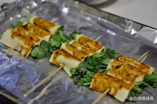 卖烤青菜被要求整改,烤青菜怎么烤不烧焦?