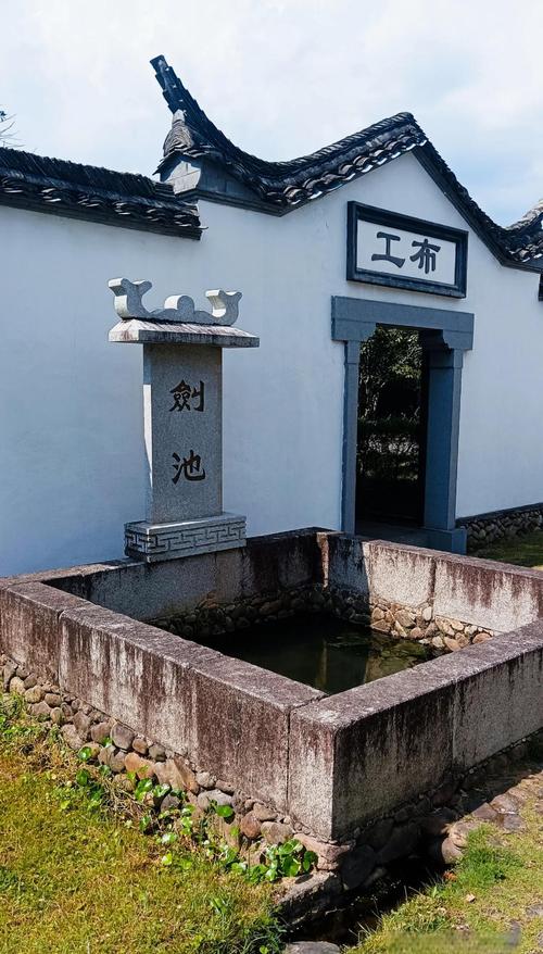 全国唯一做宝剑专业,铸剑专业是哪个学校?