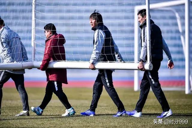 国足1-0中国香港,14年的11月17日，国足7-0中国香港，因总进球数比科威特少一个，无缘世预赛出线，你怎么看？