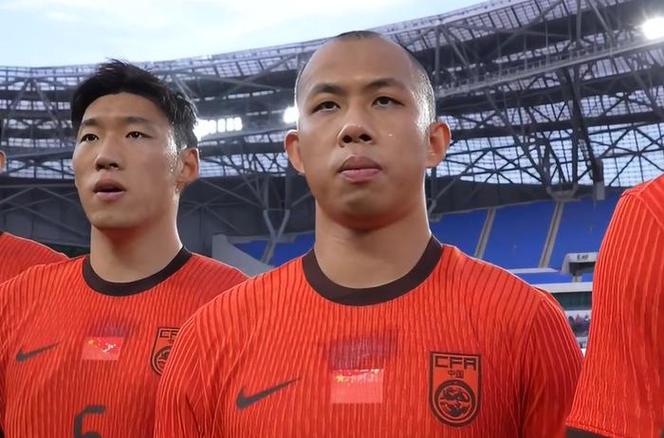 国足1-0中国香港,国足世预赛对香港郜林为什么没上场?