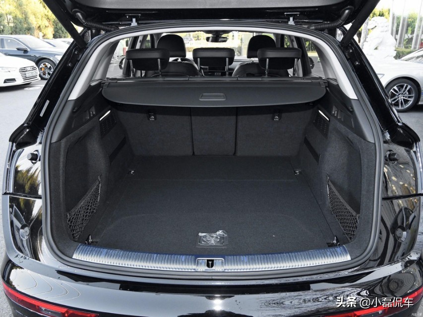 男孩坐后备箱数小时,甲鱼放后备箱一个多小时会憋死吗? 男孩坐后备箱数小时,甲鱼放后备箱一个多小时会憋死吗?