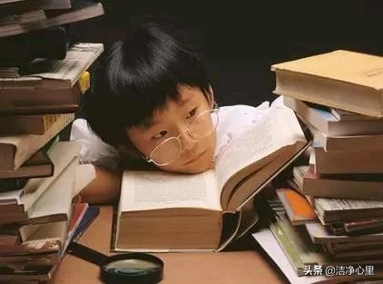 小孩作业热没了大哭,如果小孩子哭闹不做作业怎么办？