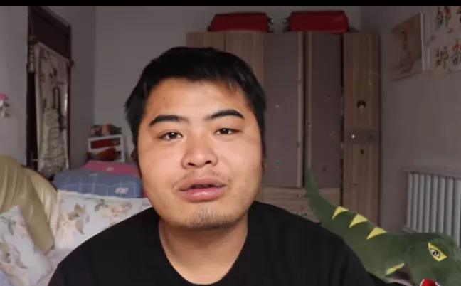 网红骂游戏推高价课,山东百万粉丝网红豆二两直播翻车,是无意还是想再次炒作自己? 网红骂游戏推高价课,山东百万粉丝网红豆二两直播翻车,是无意还是想再次炒作自己?