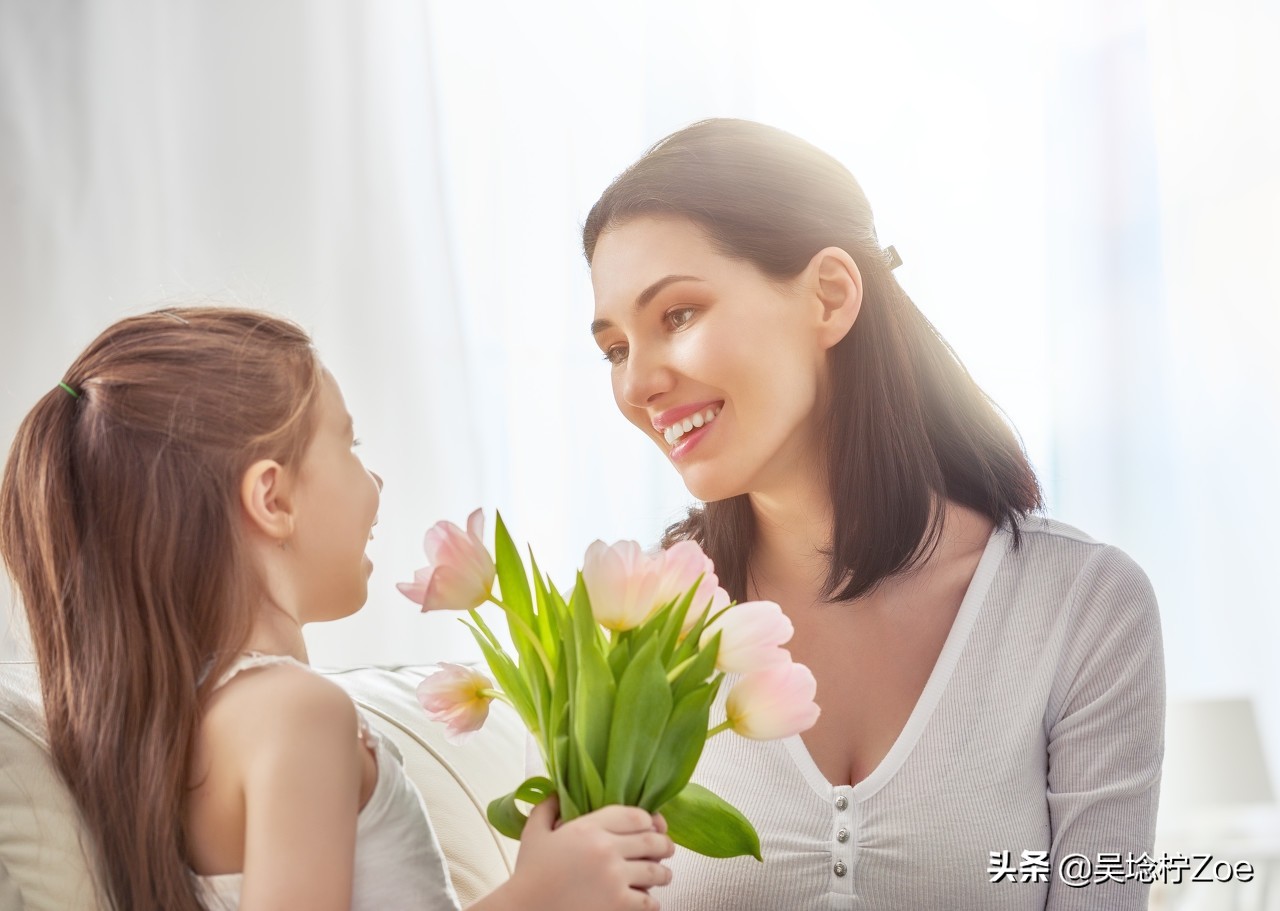 女童小区内被撞身亡,如何看待上海一小区女童被撞身亡后，评论一边倒的怪妈妈？