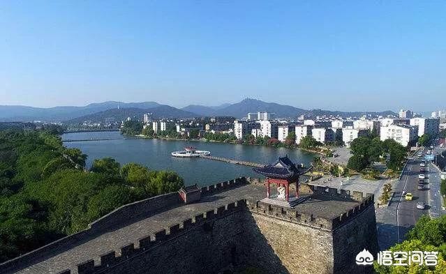 古城墙砖疑遭倒卖,襄阳古城墙砖被村民盗取用于建房，你怎么看？