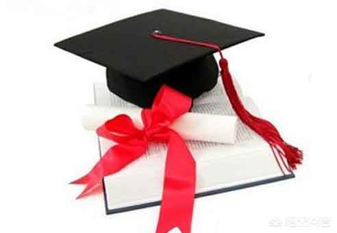 中国:不接受 不承认,在一起3个月。亲吻。拥抱牵手。却不承认我是男朋友，我向她表白，不拒绝不接受？