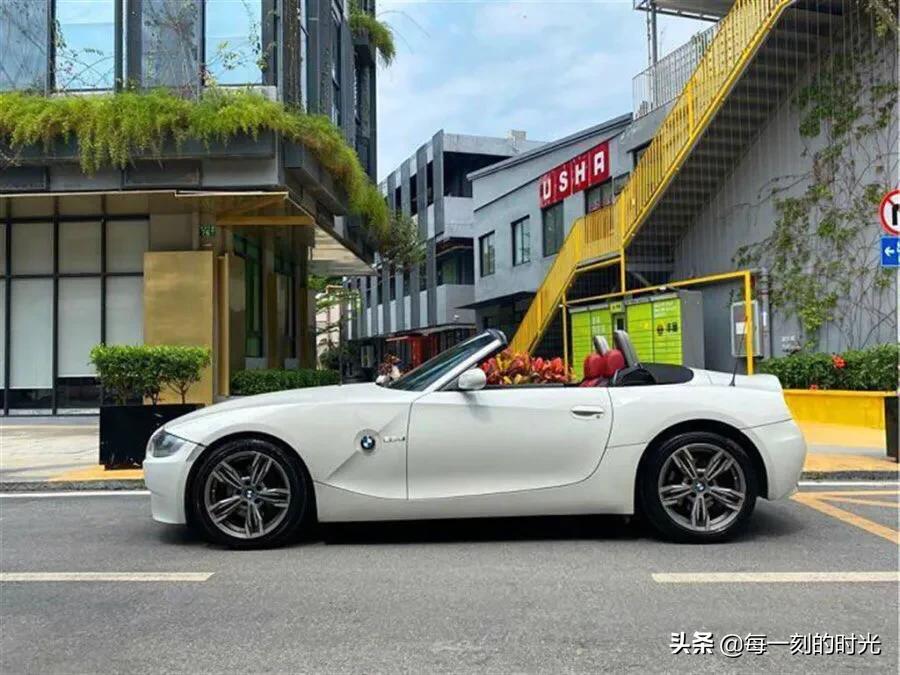 富豪被大象踩踏身亡,富豪被大象踩踏身亡视频