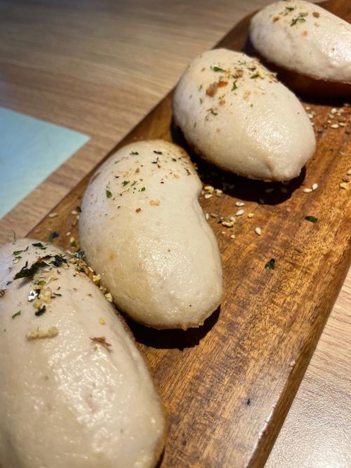 东北大学官网变黑白,东北黑白两道是什么菜?