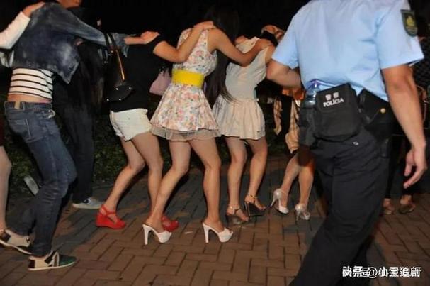 警方捣毁涉黄窝点,黄山:多个涉赌窝点和涉黄场所被端, 你怎么看?