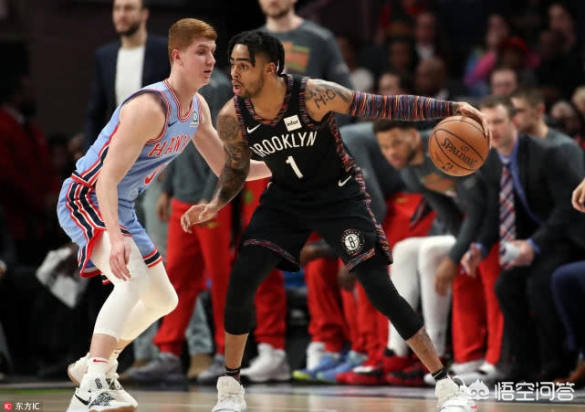 拉塞尔出轨色情女星,老鹰球迷干扰拉塞尔:你是个告密者!为何至今拉塞尔受到的指责比“出轨”的尼克·杨还多? 拉塞尔出轨色情女星,老鹰球迷干扰拉塞尔:你是个告密者!为何至今拉塞尔受到的指责比“出轨”的尼克·杨还多?