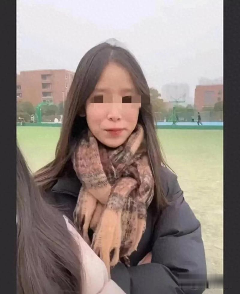 甘肃暴雨有人失联,成都26岁女老师闹市失联,后现身甘肃天水!失联5日原因行踪皆成谜, 你怎么看?