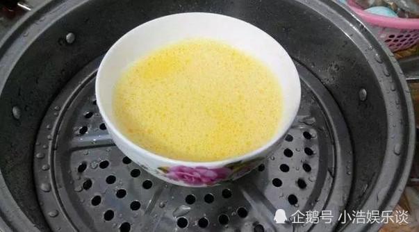 一家三口吃鸡蛋中毒,一家三口吃鸡蛋中毒的真假