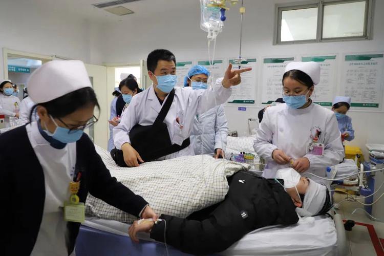 医生睡觉致患者身亡,值夜班医生(非急诊、ICU)其实是可以睡觉的吗?如果不能,为何医院方对医生的劳动强度要求如此之高?