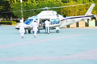 直升机救被困孕妇,孕妇能坐直升机吗？