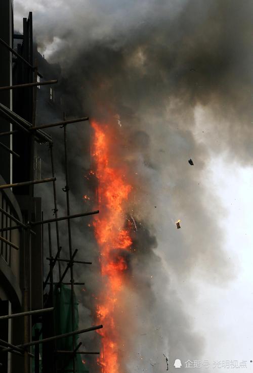 四川通报直升机起火,成都为啥每天都有直升机在飞?