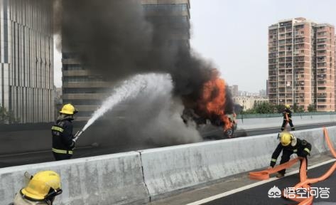 高架上理想车起火,高架上理想车起火怎么办 高架上理想车起火,高架上理想车起火怎么办