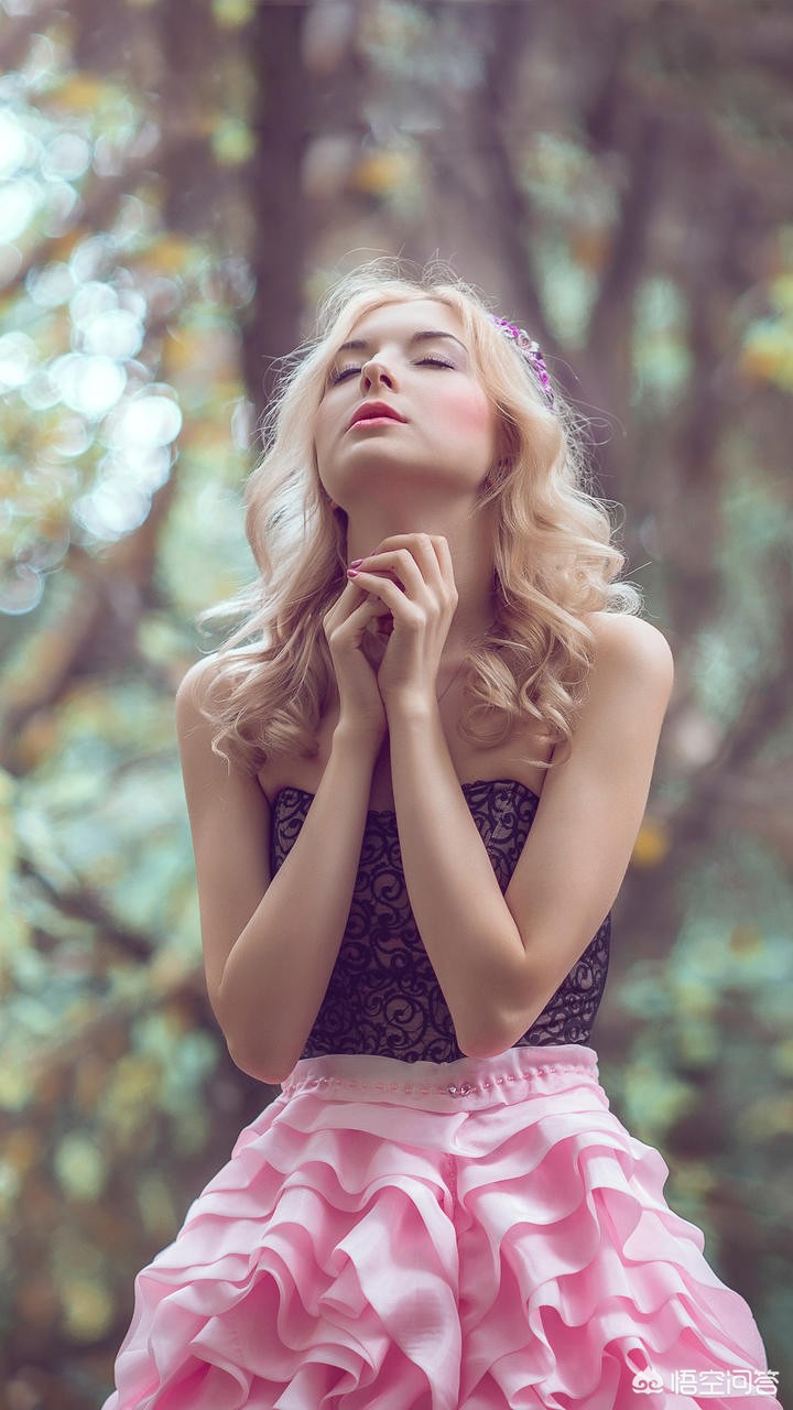 男子用女声网恋骗3万,女生可以让网恋男友做的事？