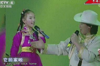 贾乃亮带甜馨旅行,贾乃亮到李小璐家看望甜馨，为何父母离婚后，孩子更愿意跟妈妈？