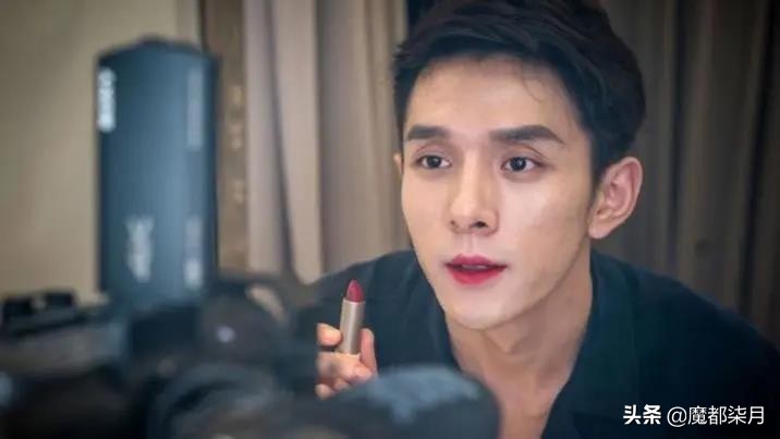 老人被骗直播带货,网红直播带货是如何赚钱的？