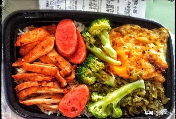 请外卖员进店吹空调,炎热的夏天,在屋里吹着空调的你看见爸爸在工地搬砖,哥哥在送外卖,你是什么心情? 请外卖员进店吹空调,炎热的夏天,在屋里吹着空调的你看见爸爸在工地搬砖,哥哥在送外卖,你是什么心情?