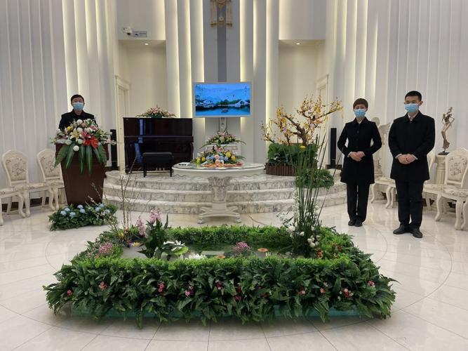 旅游变骨灰被寄回家,百年之后,你愿意把骨灰撒在风景优美的山林中吗?