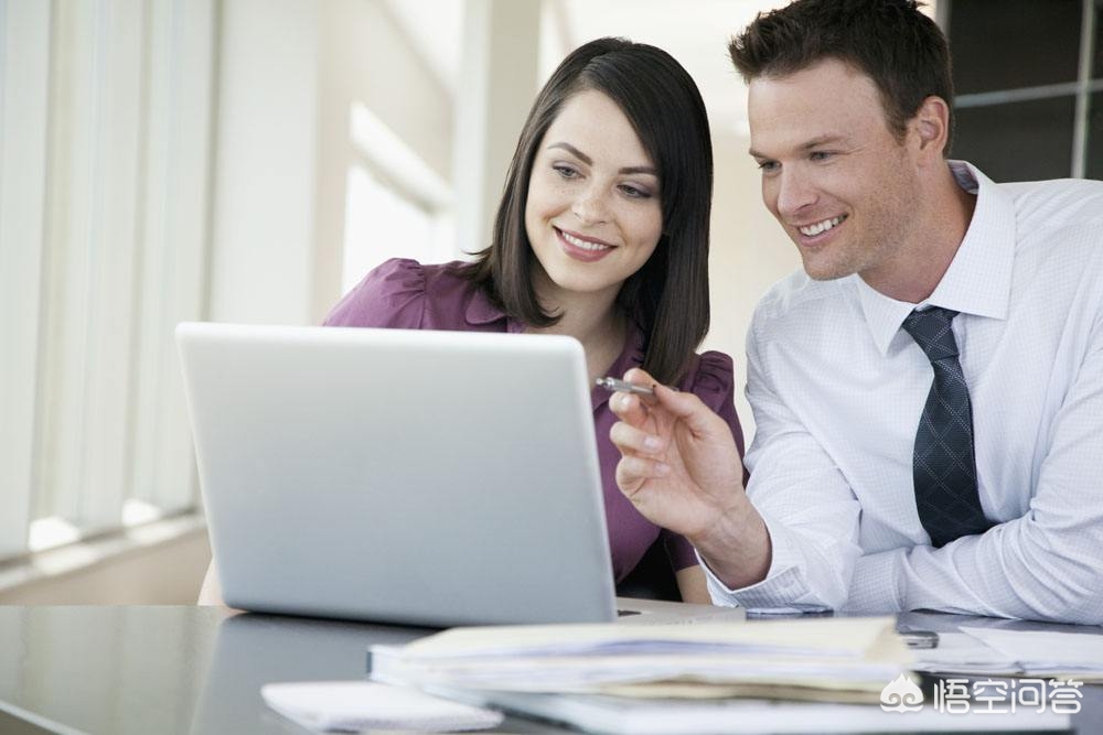 在假装上班公司上班,在你的单位里，有哪些人在假装工作？