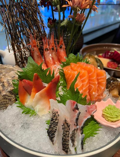 将日料当自助花4千,日料当成自助餐