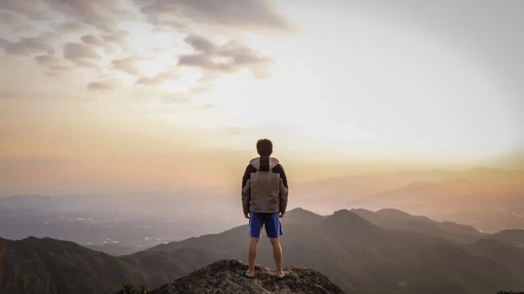 公职人员禁6类副业,公职人员如何发展副业？