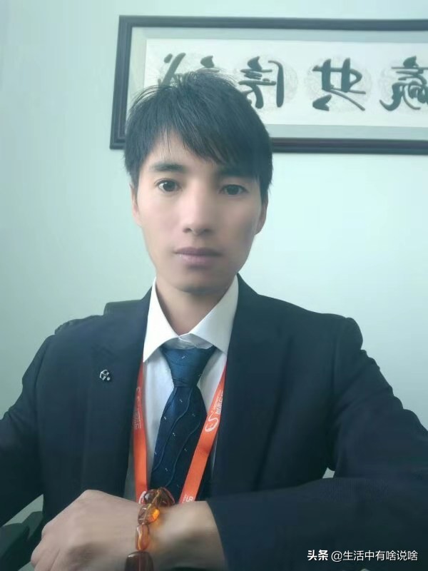 五年级卖奶茶赚4000,转让一家奶茶店，月收入10000、转让费60000、房租水电4000，可以做吗？有何建议？