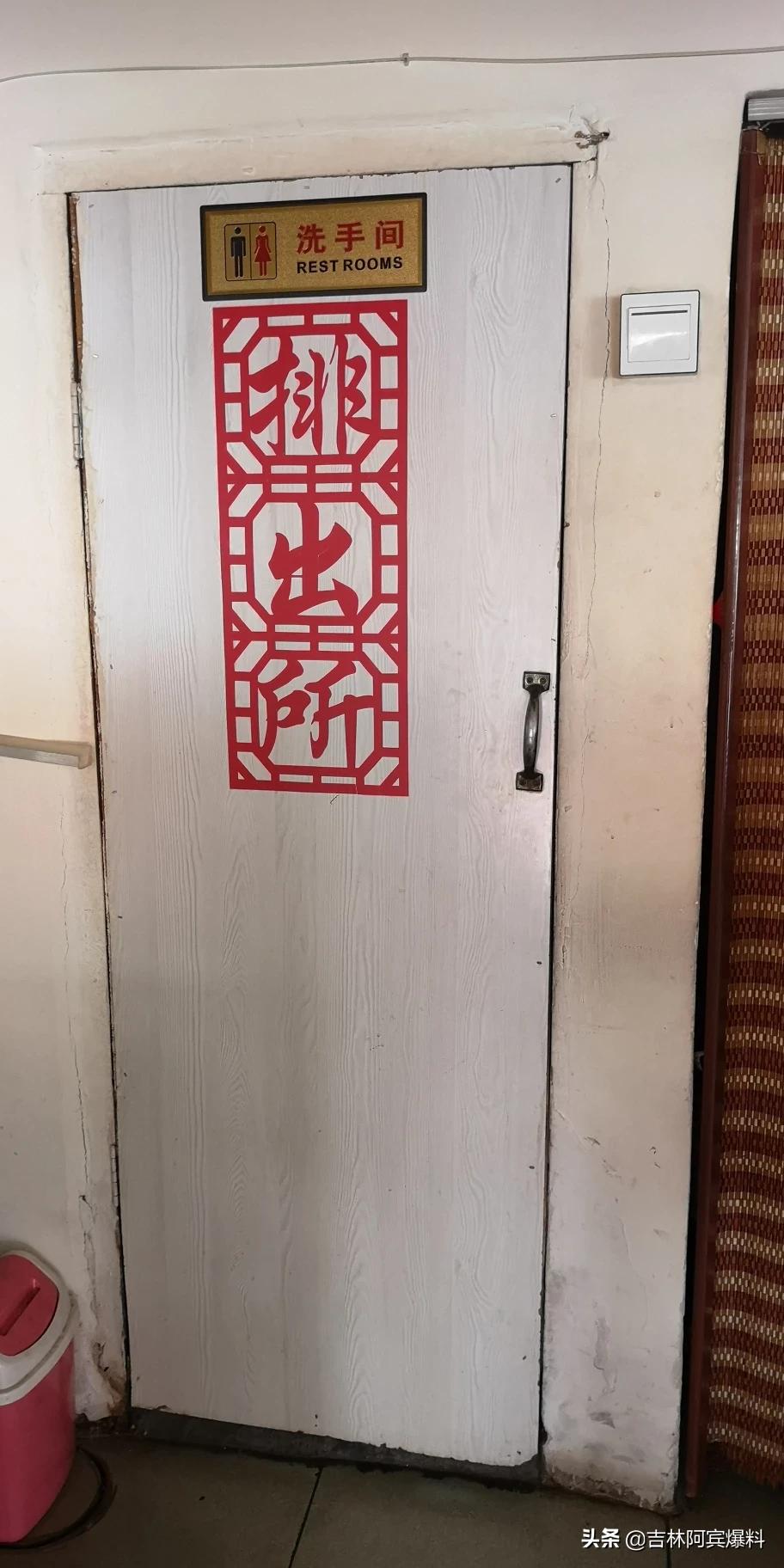 男童追打女童2分钟,辽源：夫妻游泳馆内教训殴打女儿，15岁男孩好心拍视频报警却遭铁棍追打, 你怎么看？