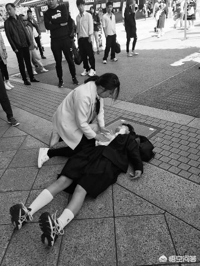 护士300秒极限救人,护士在外面救人合法吗? 护士300秒极限救人,护士在外面救人合法吗?