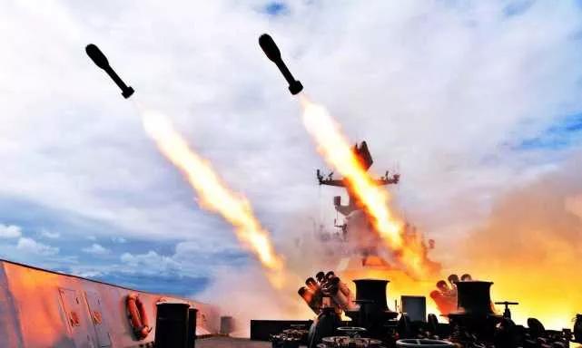 再次对俄发制裁威胁,西方对俄制裁，对乌军援双升级，战争持续，谁能独善其身？