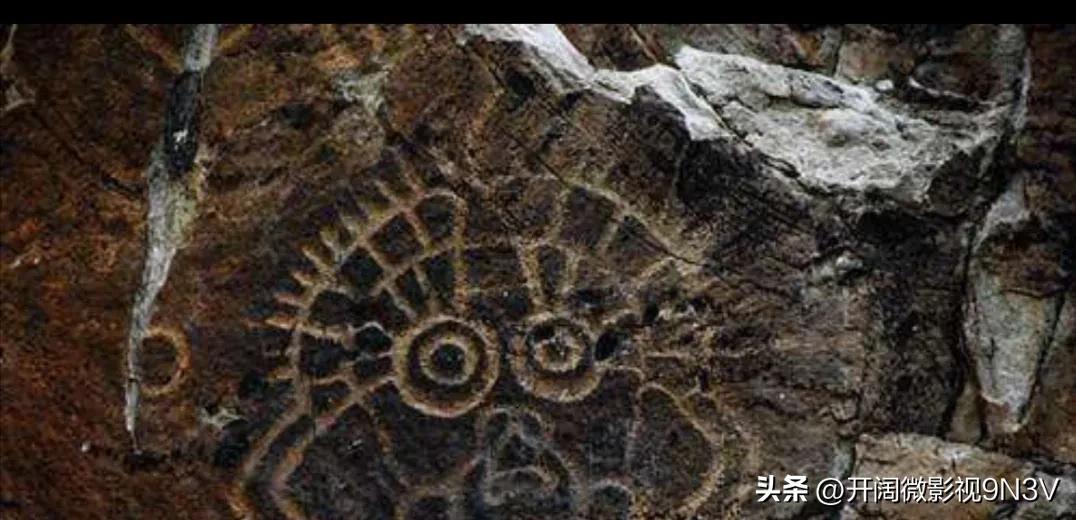 哈尔滨现发光飞行物,哈尔滨出现不明飞行物追逐，持续1个多小时，难道真有外星人吗？