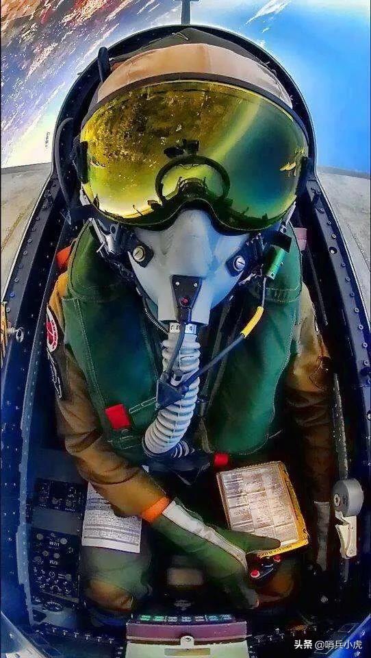 战机坠毁飞行员遇难,战机驾驶员驾驶的战机坠毁会不会给驾驶员带来心理阴影甚至是处罚？