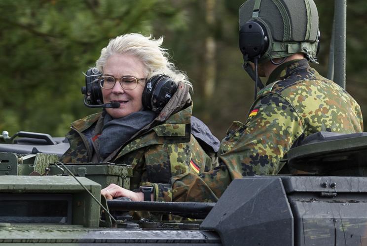 美在日部署中导系统,美韩国防部长会谈商讨部署中导事宜,韩国还敢在本土部署中程弹道导弹吗?