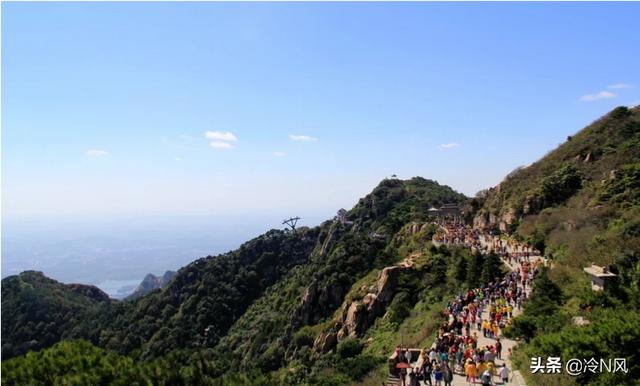 请24位陪爬登顶泰山,爬泰山可以登顶吗？