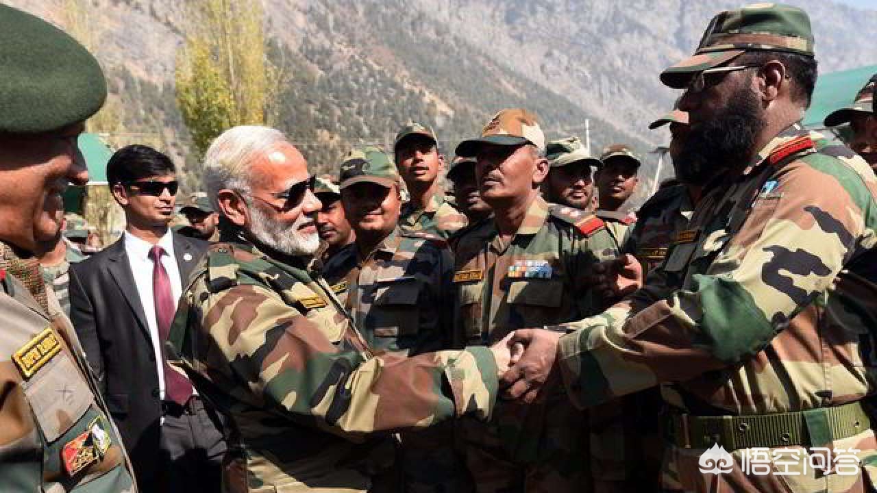 普京将在华会见莫迪,普京莫迪握手