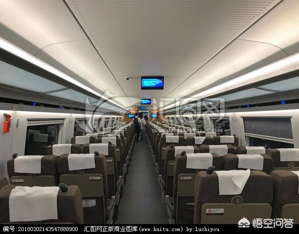 高铁上狂推前排座椅,高铁上狂推前排座椅视频
